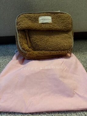 Poppy & Peonies Teddy Makeup Pouch in Camel Brown with Dust Pouch